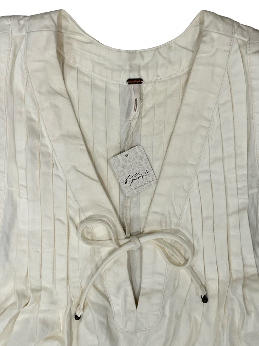 Free People Webster Romper Ecru Cream Pintuck Tie Front Cotton NWT Small - Picture 9 of 13